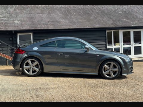 Audi TT 2.0 TFSI S line Coupe 3dr Petrol S Tronic Euro 5 (s/s) (211 ps) 17