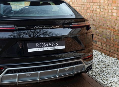Lamborghini Urus 31