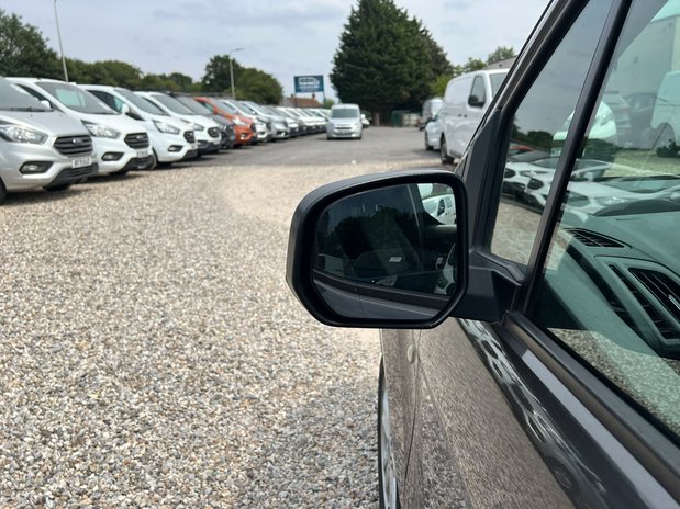 Ford Transit Connect AUTO LWB (SOLD) L2H1 Low Roof Limited Air Con Alloys Sensors Cam EURO 6 NO 19