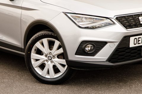 SEAT Arona TSI SE TECHNOLOGY 11