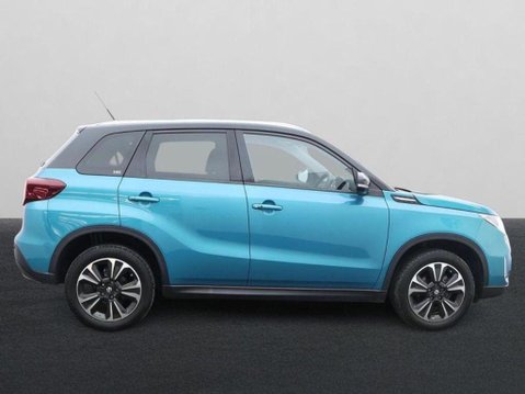Suzuki Vitara SZ5 MHEV 4
