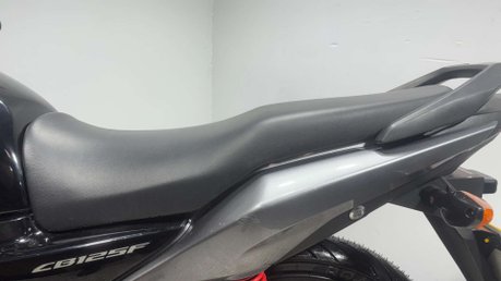 Honda CB 2021 17k NEW MOT GREAT CONDITION 125CC LEARNER BIKE CBF125 26