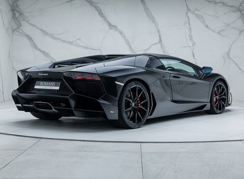Lamborghini Aventador LP 720-4 50th Anniversary Roadster 9