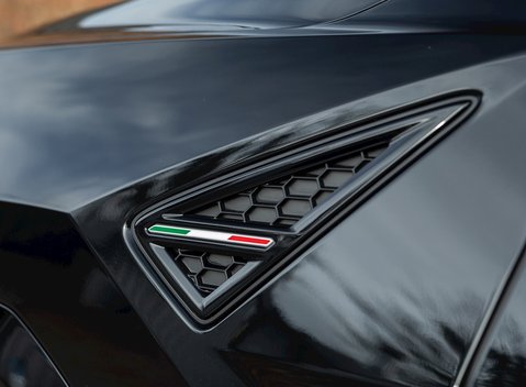 Lamborghini Urus 30