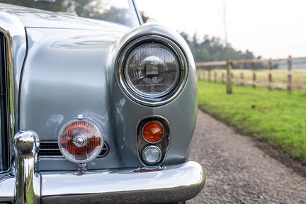 Bentley S2 Continental Drophead 12