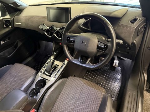 DS DS 3 E-TENSE PERFORMANCE LINE 15