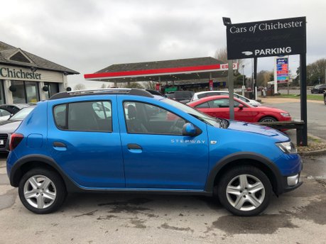 Dacia Sandero Stepway LAUREATE 0.9 TCE petrol manual, ULEZ compliant £165 road tax, 64,000m 3