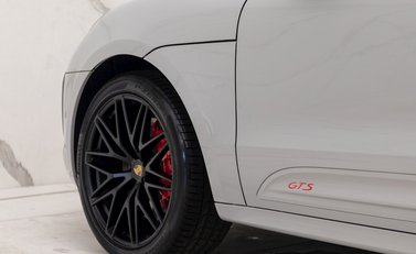 Porsche Macan GTS 26