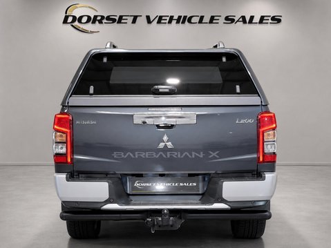 Mitsubishi L200 2.2 DI-D DC Barbarian X Auto 4WD Euro 6 (s/s) 4dr 6