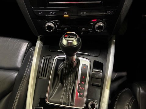 Audi SQ5 3.0 BiTDI V6 Tiptronic quattro Euro 5 (s/s) 5dr 31
