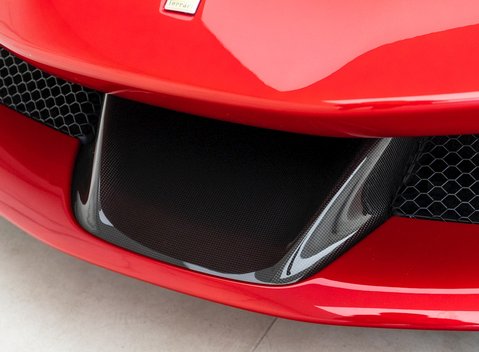 Ferrari SF90 Stradale 24