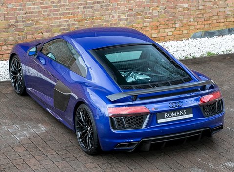 Audi R8 V10 Plus 9