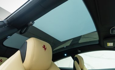 Ferrari GTC4 Lusso V12 16