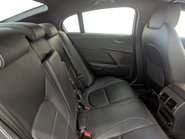 Jaguar XE 2.0 XE R-Sport i Auto 4dr 44