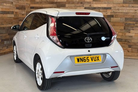 Toyota Aygo 1.0 VVT-i x-pure Hatchback 5dr Petrol Manual Euro 6 (68 ps) 79