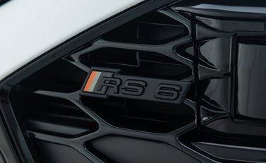 Audi RS6 Avant GT 48