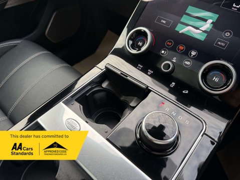 Land Rover Range Rover Velar 2.0 Range Rover Velar R-Dynamic SE D180 Auto 4WD 5dr 68