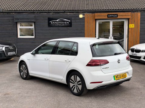 Volkswagen Golf 35.8kWh e-Golf Hatchback 5dr Electric Auto (136 ps) 2