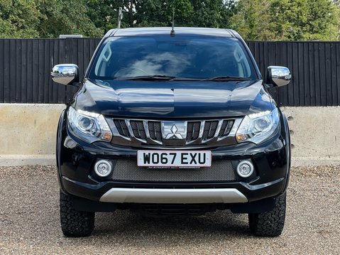 Mitsubishi L200 DI-D 4WD BARBARIAN DCB 7