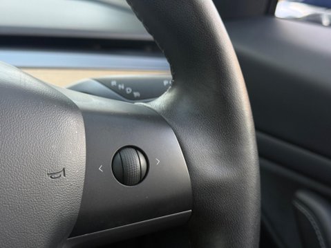 Tesla Model 3 (Dual Motor) Long Range Auto 4WDE 4dr 47