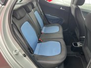 Hyundai i10 1.2 PREMIUM 7
