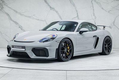 Porsche Cayman GT4 718