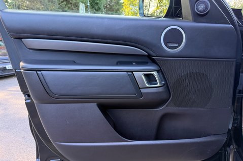 Land Rover Discovery TD6 HSE LUXURY 19