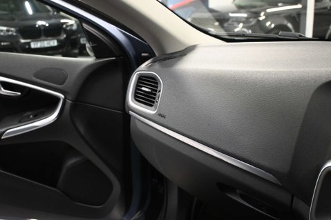 Volvo V40 1.5 V40 Inscription Edition T3 Auto 5dr 35