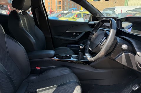 Peugeot 2008 BLUEHDI GT LINE S/S…6 SERVICES.LAST ONE AT 53K.SAT NAV  40
