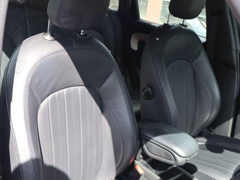 Mini Countryman 1.5 Cooper Exclusive SUV 5dr Petrol Steptronic Euro 6 (s/s) (136 ps) 10