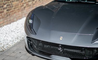 Ferrari 812 Superfast 24