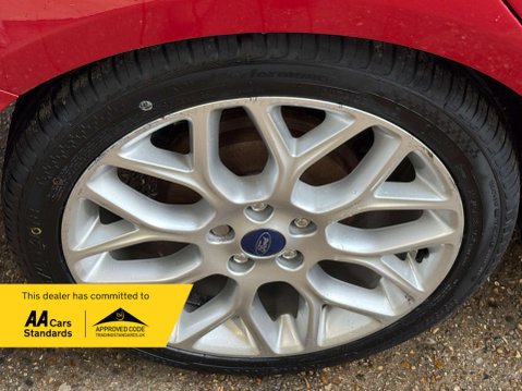 Ford Focus 1.0 Focus Titanium X 5dr 17