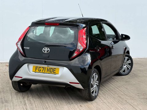 Toyota Aygo 1.0 Aygo X-Play TSS VVT-i 5dr 29