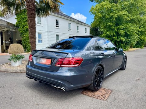 Mercedes-Benz E Class 5.5 E63 V8 BiTurbo AMG SpdS MCT Euro 6 (s/s) 4dr 12