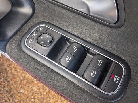 Mercedes-Benz A Class A 180 D AMG LINE PREMIUM 23