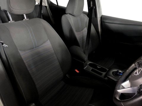 Nissan LEAF 39kWh Acenta Hatchback 5dr Electric Auto (150 ps) Air Con - Bluetooth 11