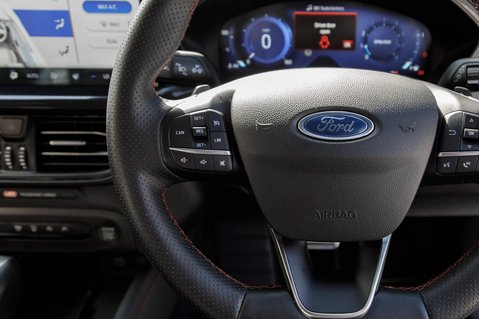 Ford Focus ST-LINE X MHEV 20