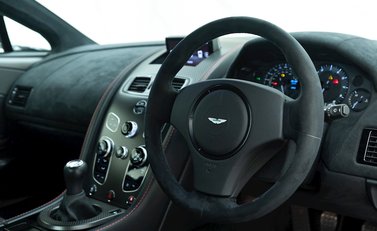 Aston Martin Vantage GT8 9