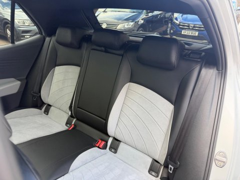 Volkswagen ID.3 Pro Performance 58kWh Family Auto 5dr 49
