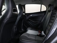 Mercedes-Benz GLA GLA 180 URBAN EDITION 39