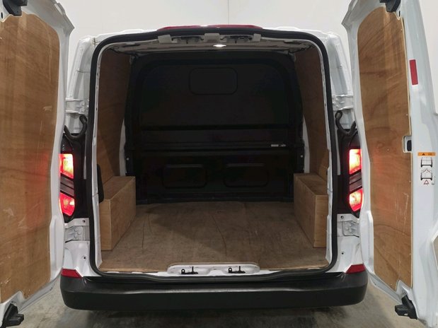 Ford Transit Custom Transit Custom 300L2 2.0 EcoBlue 136ps H1 Double Cab Van Trend 10