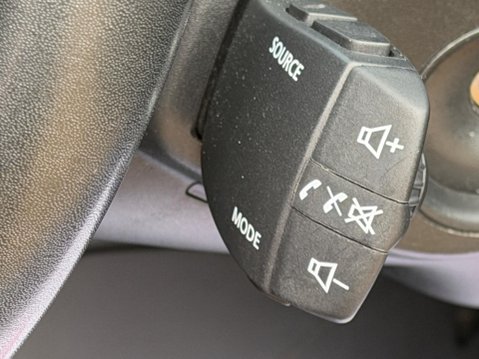 Dacia Duster 1.0 TCe Comfort Euro 6 (s/s) 5dr 24