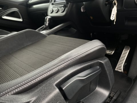 Volkswagen Scirocco 2.0 GT TSI Bluemotion Technology DSG 3dr 16