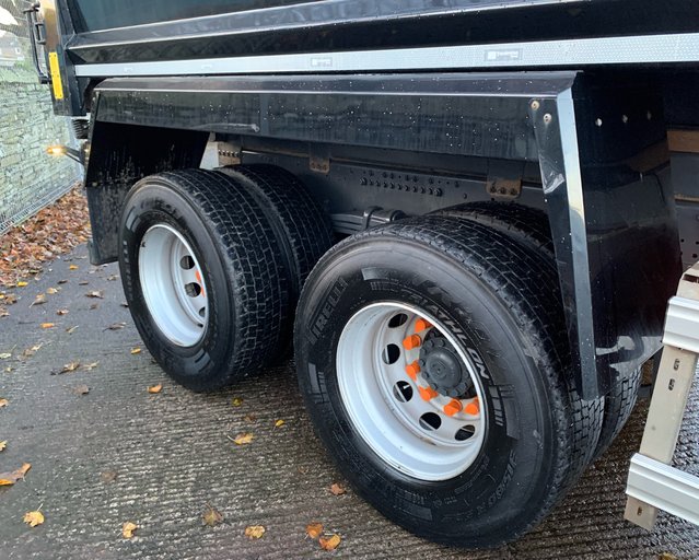 Iveco X-Way X-Way AD360X46Z Thompson Tipper & Palfinger Crane