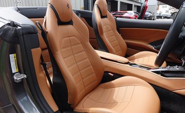 Ferrari California T 18