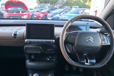 Citroen C4 Cactus PURETECH FLAIR S/S.. 7 MAIN DEALER STAMPS.. £20 ROAD TAX.. STUNNING EXAMPLE 13