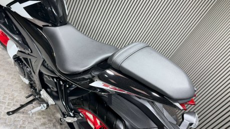Suzuki GSX-S GSX 125 S 2024 ONLY 1K STUNNING 15BHP LEARNER 125CC SPORT 28