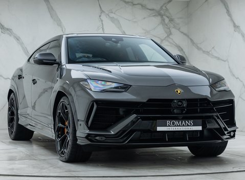 Lamborghini Urus PERFORMANTE 9