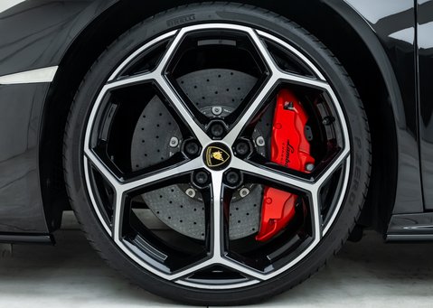 Lamborghini Huracan LP640-4 EVO