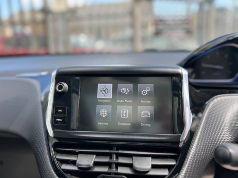 Peugeot 2008 BLUE HDI S/S FELINE MISTRAL 50